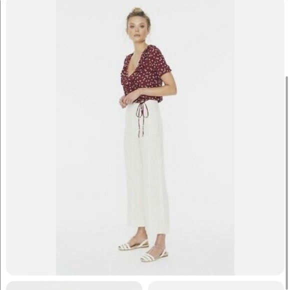 FAITHFULL THE BRAND Sz XS 2 CARAYES WRAP BLOUSE TOP IN BETINA FLORAL Revolve - Picture 2 of 12